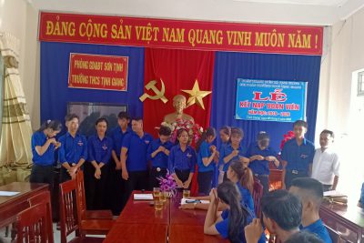 Lễ kết nạp đoàn viên cho học sinh lớp 9 năm học 2019 – 2020