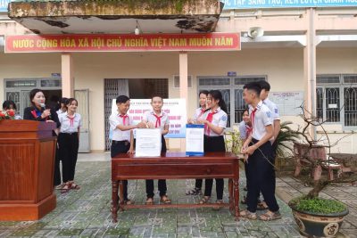 Liên Đội trường THCS Tịnh Giang vận động quyên góp xây dựng công trình măng non chào mừng 80 năm ngày thành lập Đội TNTP HCM