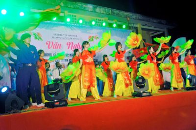 HỘI DIỄN VĂN NGHỆ CHÀO MỪNG NGÀY THÀNH LẬP ĐOÀN 26/3 VÀ VẬN ĐỘNG GÂY QUỸ “TIẾP SỨC ĐẾN TRƯỜNG”