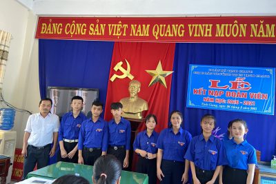 Lễ kết nạp Đoàn viên cho học sinh lớp 9 năm học 2020-2021